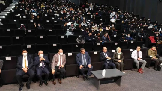 Yazar Hayati İnanç Tekden'li öğrencilerle buluştu