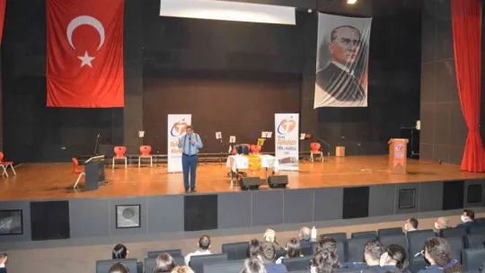 Yazar Hayati İnanç Tekden'li öğrencilerle buluştu
