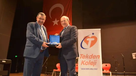 Yazar Hayati İnanç Tekden'li öğrencilerle buluştu