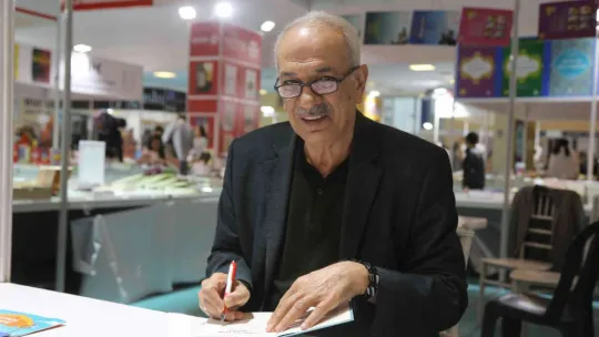 Yazarlardan kitap fuarına övgü: 'En iyi fuarlardan bir tanesi'