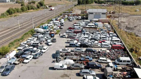 Yediemin otoparkında servet bekliyorlar