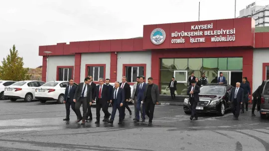 Yeni otobüslerin ilk testini Başkan Büyükkılıç yaptı