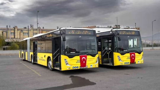 Yeni otobüslerin ilk testini Başkan Büyükkılıç yaptı