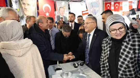 Başkan Büyükkılıç'a Yeraltı Çarşısında Coşkulu Karşılama