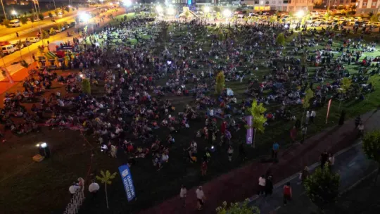Yeşilyurt Mahallesi'nde Açık Hava Sinema Günleri'ne Yoğun İlgi