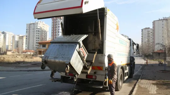Yıldırım Beyazıt Mahallesi'nde toplu temizlik çalışması yapıldı