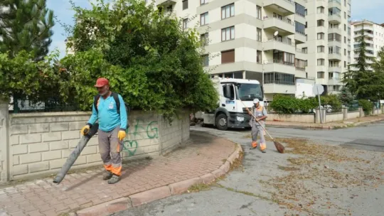 Yıldırım Beyazıt Mahallesinde toplu temizlik çalışması yapıldı