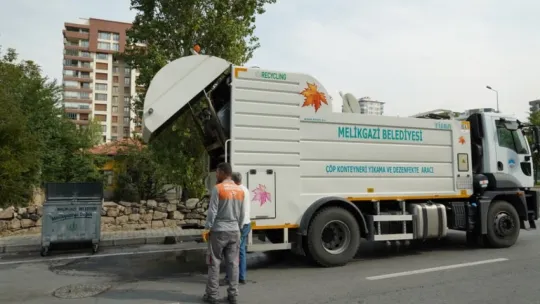 Yıldırım Beyazıt Mahallesinde toplu temizlik çalışması yapıldı