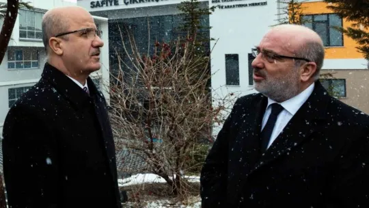 YÖK Başkanı Özvar, Kayseri Üniversitesi'ni Ziyaret Etti