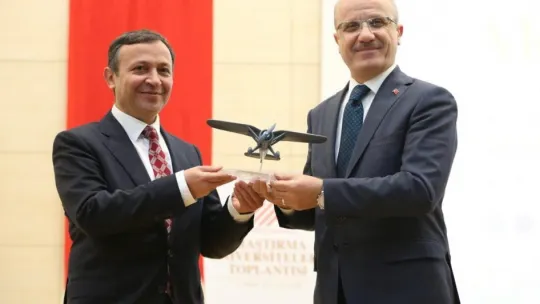 YÖK Başkanı Prof. Dr. Erol Özvar, ERÜ'de Öğrenciler ile Buluştu