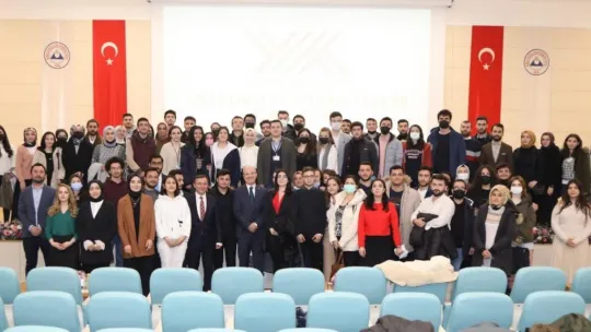 YÖK Başkanı Prof. Dr. Erol Özvar, ERÜ'de Öğrenciler ile Buluştu