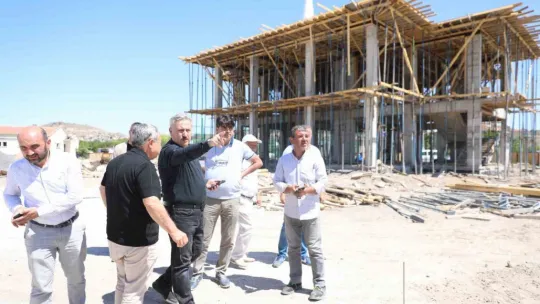 Gesi Yunus Emre Cami hızla yükseliyor