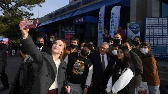 Yüzlerce yazar Kayseri'de kitapseverle buluşacak