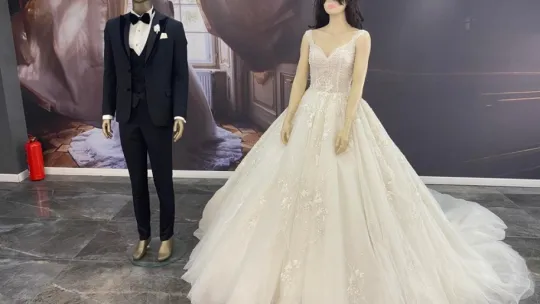 Z kuşağı sade gelinlik tercih ediyor
