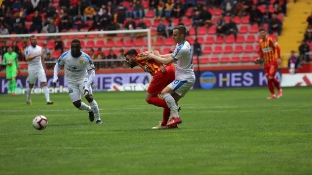 Kayserispor Sahadan Mağlup Ayrıldı