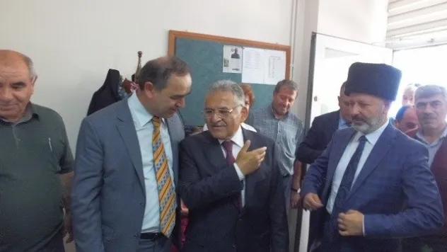 Başkanların katılımıyla kermes açılışı yapıldı