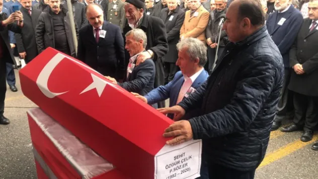 Şehidimizi memleketinden binler uğurladı