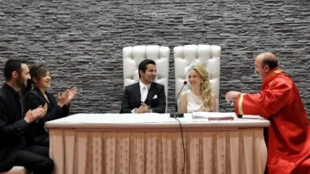 '04.04.2014' Çılgınlığı