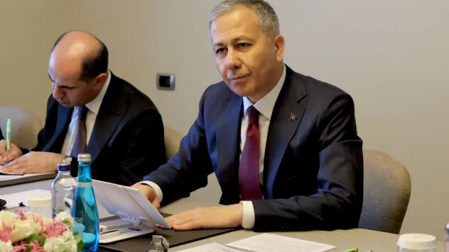 '1 yılda 578 bin Suriyelinin ülkesine döndü'