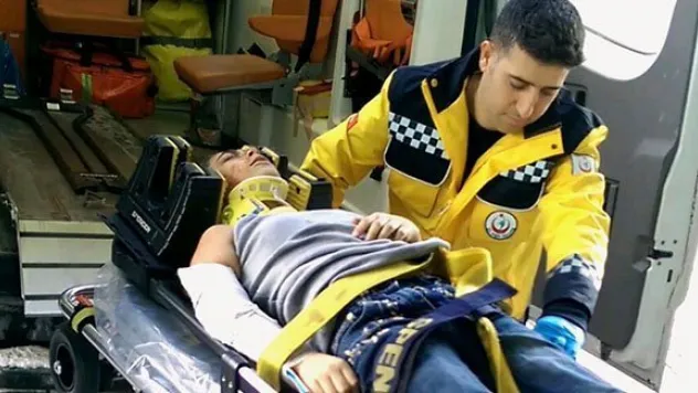 13 yaşındaki kız çocuğu ikinci kattan düştü