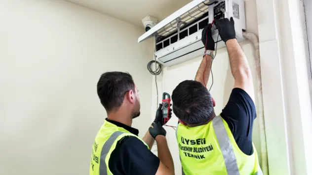 1500 Klimaya Büyükşehir'in Teknik Ekibi Bakım Yaptı: 15 Milyon Lira Tasarruf