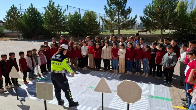 158 öğrenciye trafik bilinci eğitimi