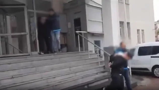 2 kişiyi silahla yaralayan 2 şahıs tutuklandı