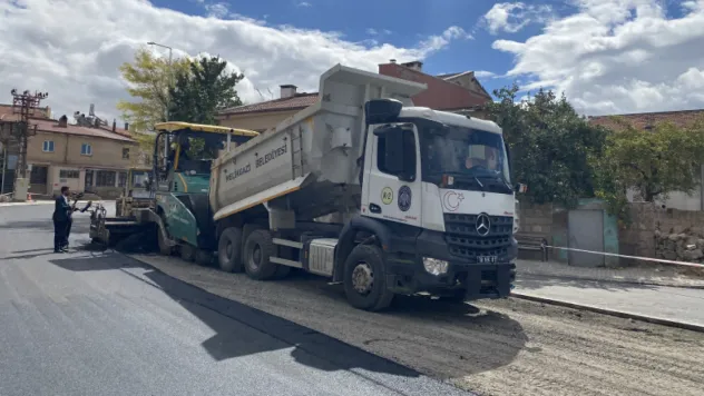 2 Mahalleye 12 km asfalt yol