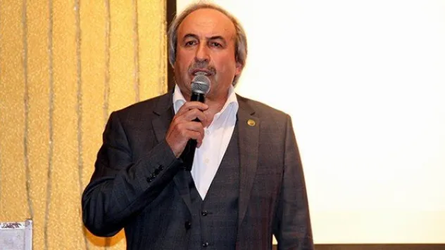 Eğitim Bir-Sen'den 'Ahde Vefa Gecesi'