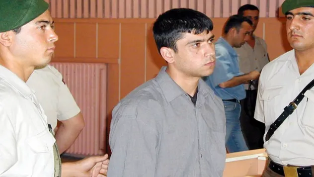 'İzin ihlali' yapan firari seri katil yakalandı