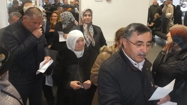 Emekliler Hayalleri İçin Bankaya Koştu