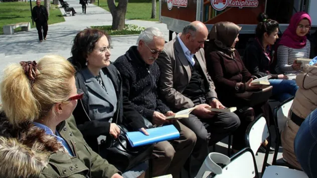 Vatandaşlar sessiz okuma etkinliğinde buluştu