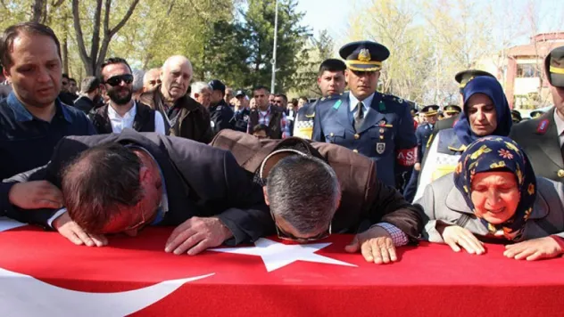 Aynı mahalleden 3 günde 3 yiğit