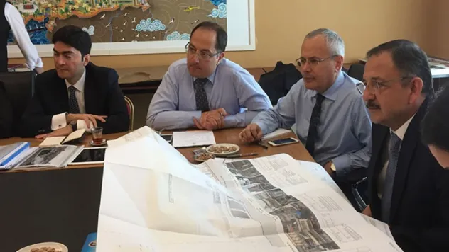 Özhaseki, 'Sur'u yeniden ihya ve inşa edeceğiz'