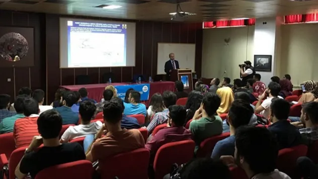 Alim, dünyanın en uzun asma köprüsünü anlattı