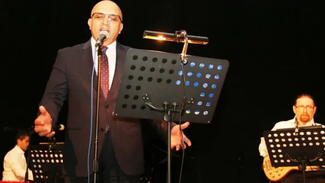 Anestezist rektör yardımcısı sahnede uyutmadı