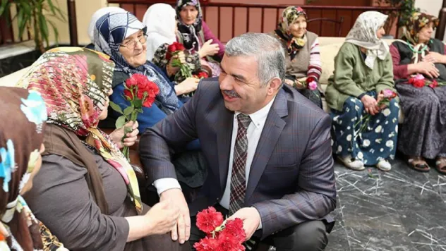 Başkan Çelik, analardan dua istedi