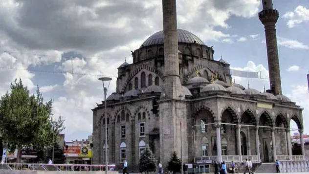 Bıktıran ses provası