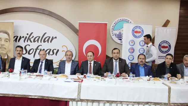 Laiklik baskı aracı olarak kullanıldı