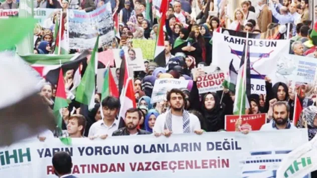 Mavi Marmara için büyük yürüyüş