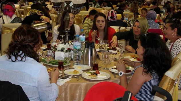 Sağlık-Sen kadın kolları kahvaltıda buluştu