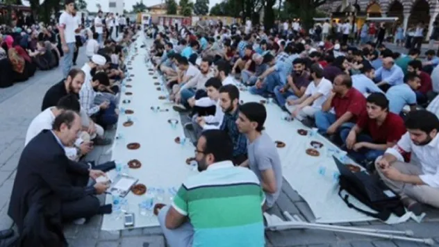 Ümmet iftarı Ramazan Sokağı'nda yapılacak