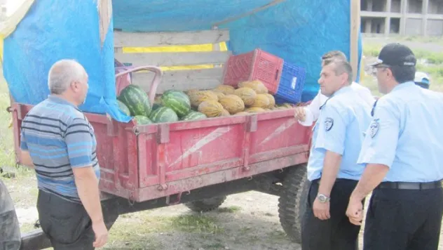 Zabıtadan &quotseyyar satıcı operasyonu&quot