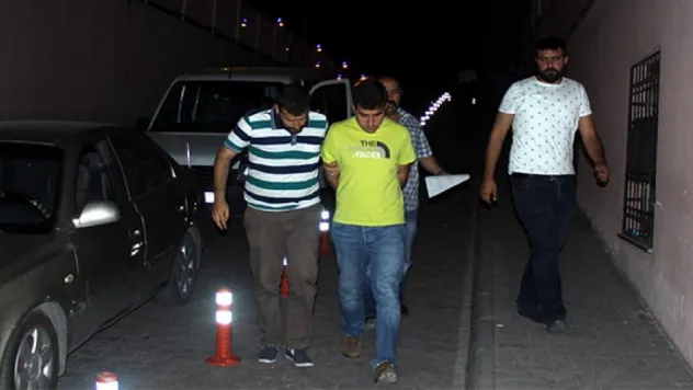 7 rütbeli asker gözaltına alındı