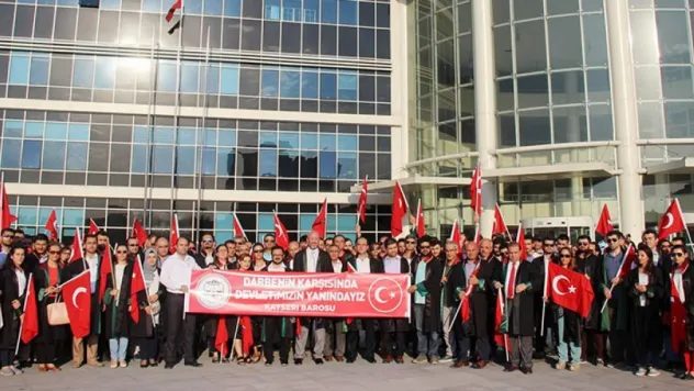 Avukatlar milli irade için yürüdü