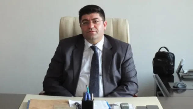 Firari kaymakam Tikdağ teslim oldu