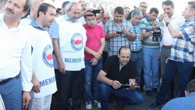 Memur-Sen'den de şükür kurbanı