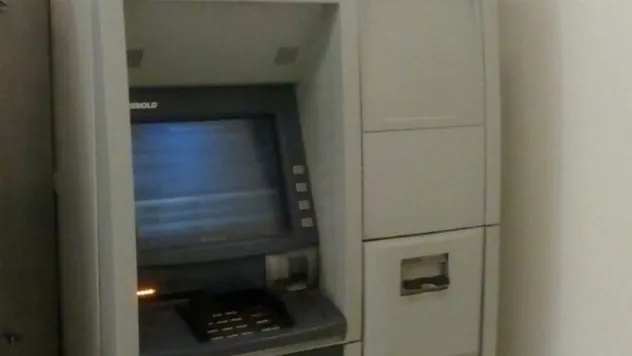 Bankası kapandı, ATM'leri duruyor
