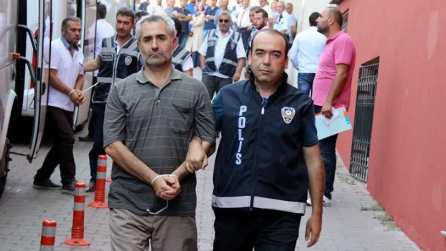 FETÖ'cü polisler adliyede