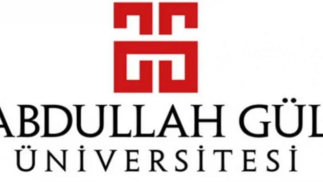 AGÜ'de 12 akademisyenin işine son